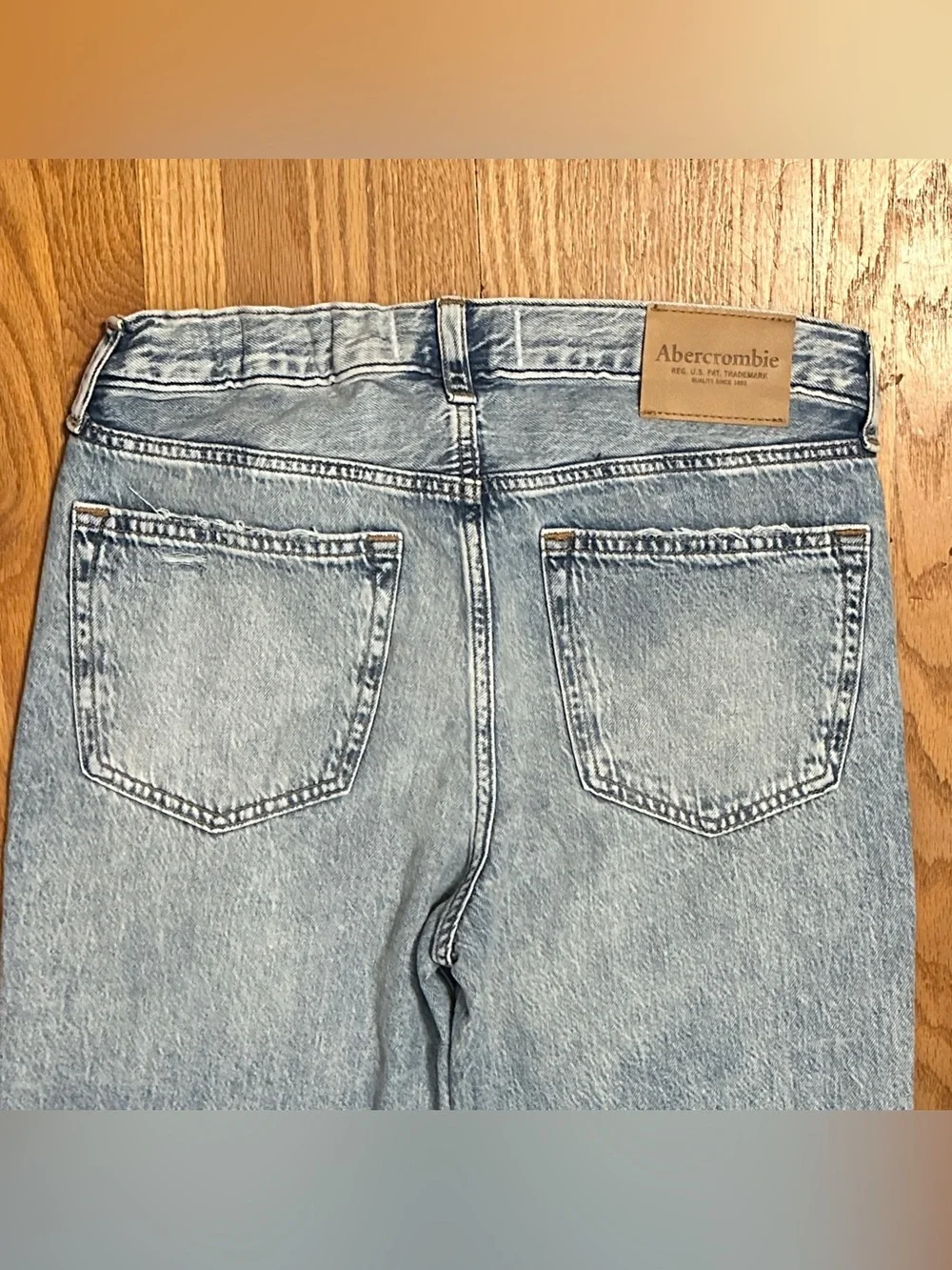 Abercrombie Kids Boys Loose Jeans Size 13/14 Regular Light Wash Adjustable